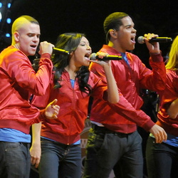 05-20 - Glee Live 2010 Concert